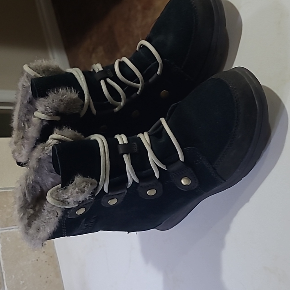 Sorel Joan Explorer